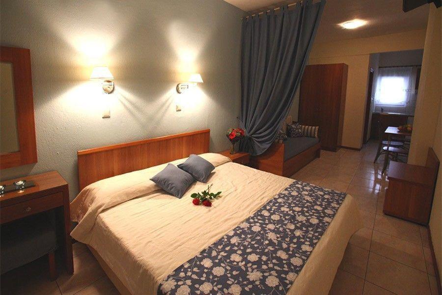 Nikos House Aparthotel Nikíti Eksteriør bilde